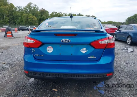 2013 Ford Focus Se из США, поврежденный, VIN 1FADP3F25DL317984
